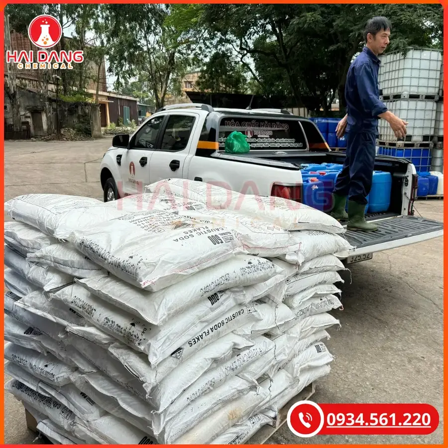 Xút Vảy NaOH 98% Trung Quốc Hóa Chất Công Nghiệp | Giá Tốt Quảng Ninh