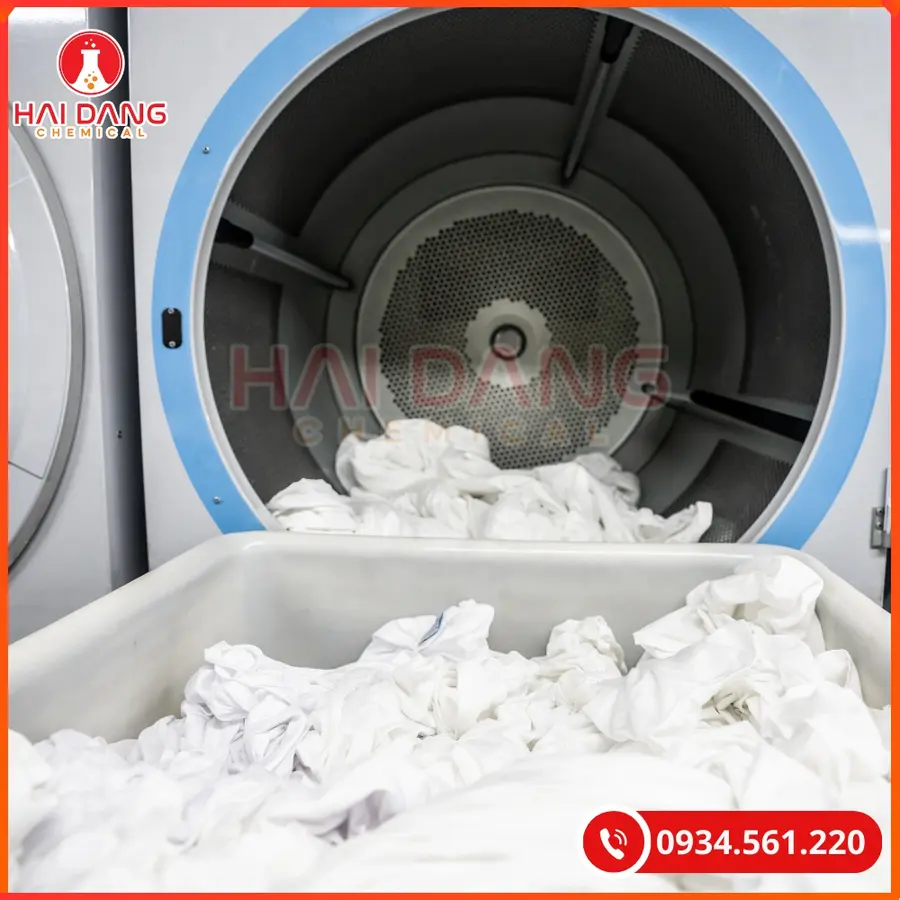 Tinh Dầu Xịt Thơm Hương Cá Ngựa 1 Lít Chai Cho Hóa Chất Tẩy Rửa | Giá Tốt Quảng Ninh