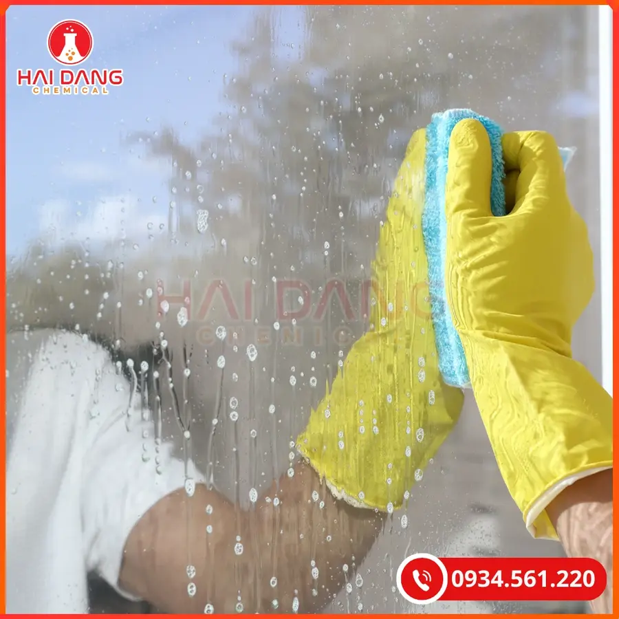 Tẩy Ố Kính VMC Việt Nam 1 Lít Chai Cho Vệ Sinh Kính | Giá Tốt Quảng Ninh