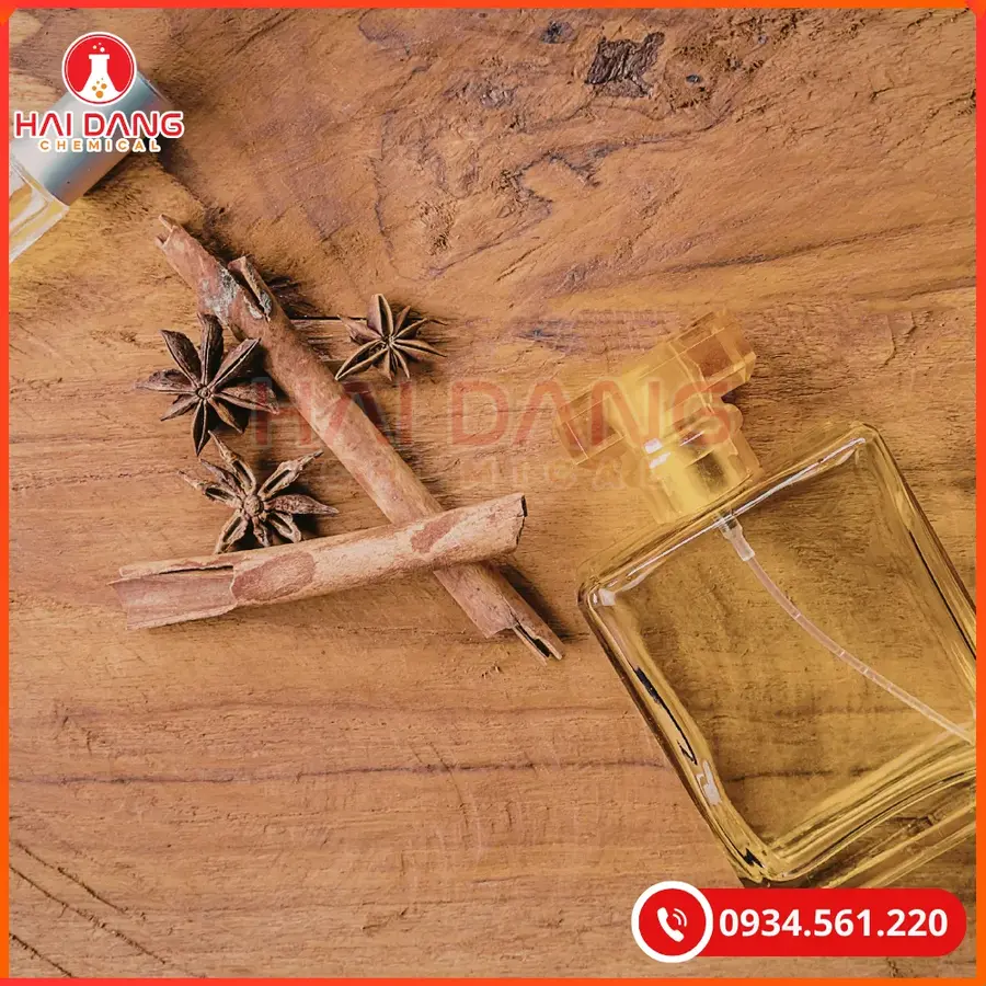 Tinh Dầu Xịt Thơm Hương Quế 1 Lít Chai Cho Hóa Chất Tẩy Rửa | Giá Tốt Quảng Ninh