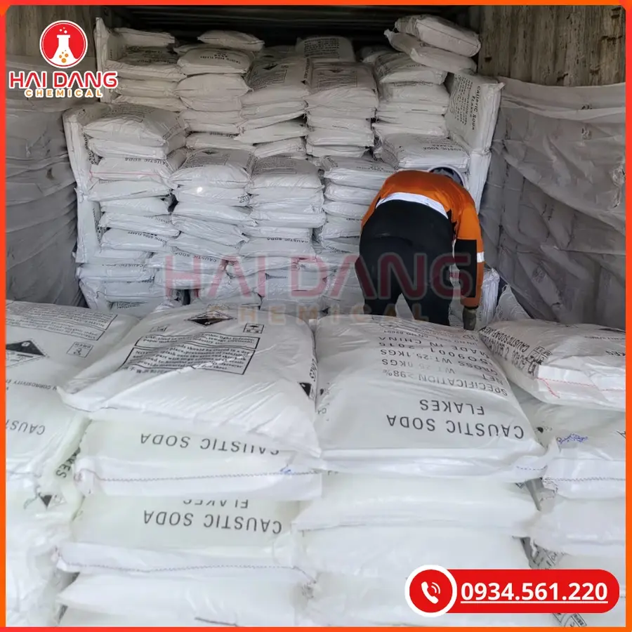 Xút Vảy NaOH 98% Trung Quốc Hóa Chất Công Nghiệp | Giá Tốt Quảng Ninh